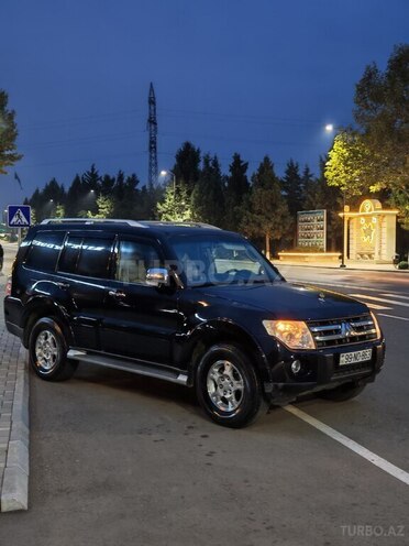 Mitsubishi Pajero 2008, 256,000 km - 3.0 l - Gəncə