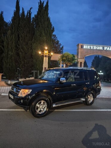 Mitsubishi Pajero 2008, 256,000 km - 3.0 l - Gəncə