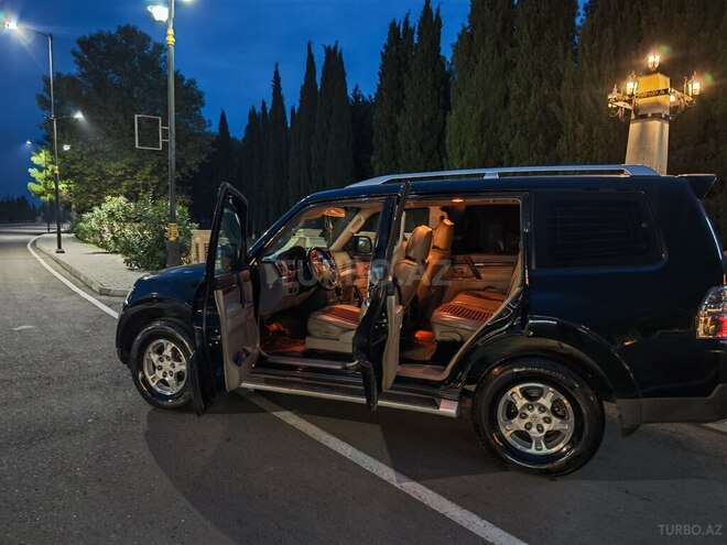 Mitsubishi Pajero 2008, 256,000 km - 3.0 l - Gəncə