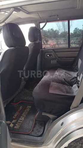 Mitsubishi Pajero 1996, 410,000 km - 2.5 л - Sabirabad