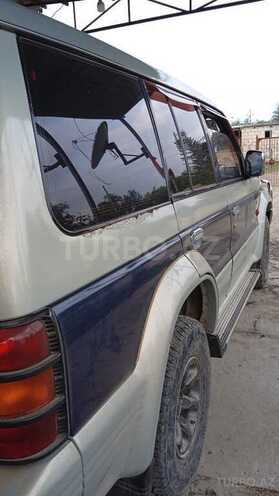 Mitsubishi Pajero 1996, 410,000 km - 2.5 л - Sabirabad