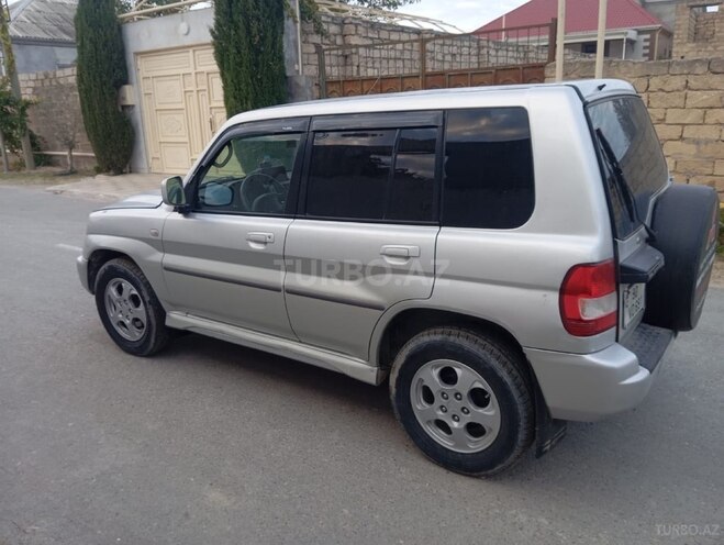 Mitsubishi Pajero io 2002, 243,000 km - 2.0 l - Bakı