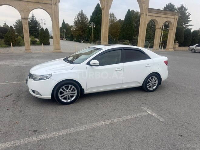 Kia Cerato 2010, 304,200 km - 1.6 l - Bərdə
