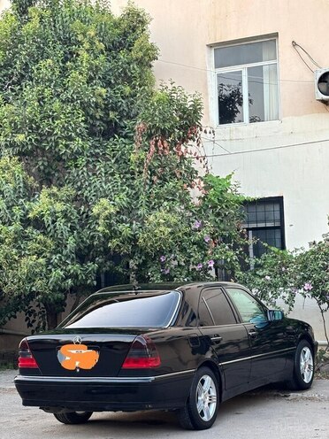 Mercedes C 220 1995, 254,600 km - 2.2 л - Bakı