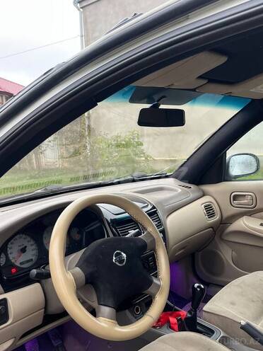 Nissan Sunny 2007, 350,000 km - 1.3 l - Quba