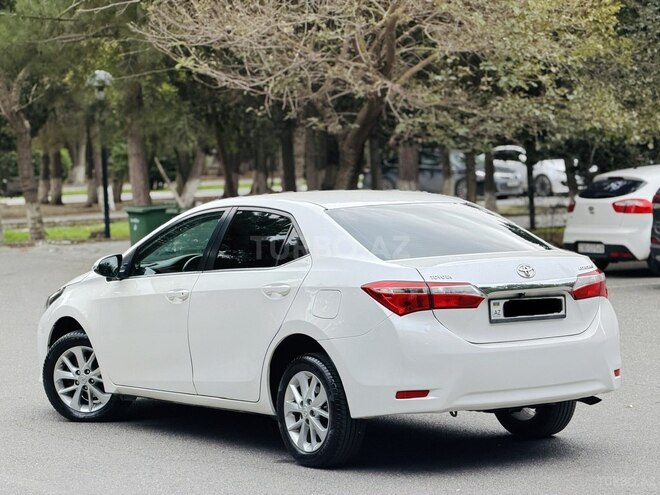 Toyota Corolla 2014, 198,000 km - 1.6 l - Bakı