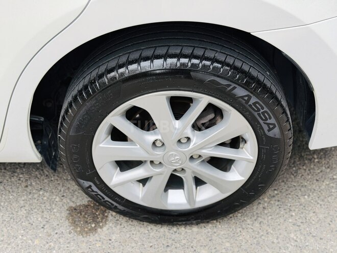 Toyota Corolla 2014, 198,000 km - 1.6 l - Bakı