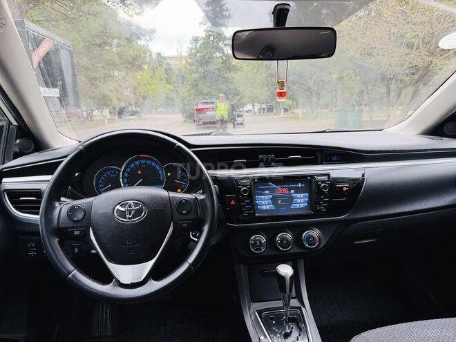 Toyota Corolla 2014, 198,000 km - 1.6 l - Bakı