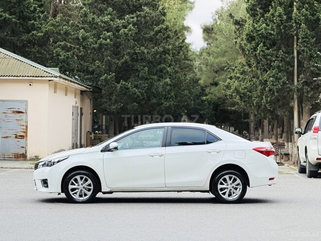 Toyota Corolla 2014, 198,000 km - 1.6 l - Bakı