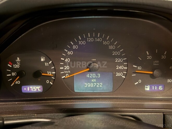 Mercedes E 220 2001, 400,000 km - 2.2 l - Bakı