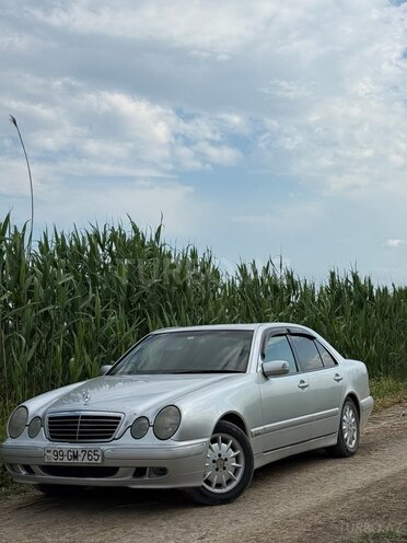 Mercedes E 220 2001, 400,000 km - 2.2 l - Bakı