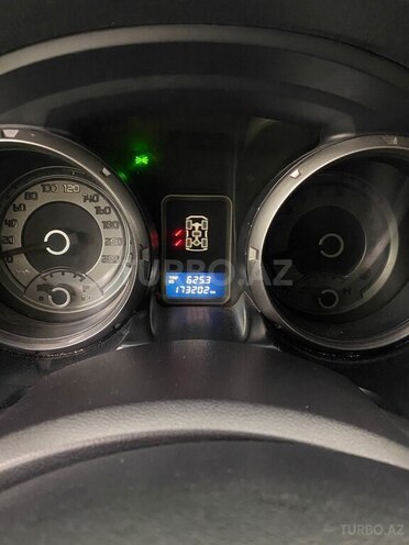 Mitsubishi Pajero 2008, 174,200 km - 3.0 l - Bakı