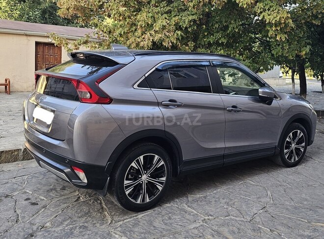 Mitsubishi Eclipse Cross 2018, 168,000 km - 2.0 л - Naxçıvan