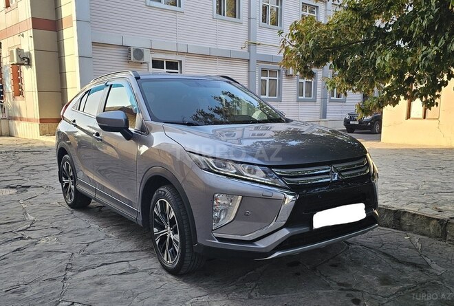 Mitsubishi Eclipse Cross 2018, 168,000 km - 2.0 л - Naxçıvan