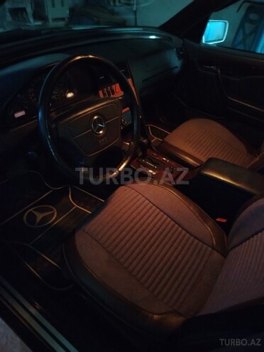 Mercedes C 220 1996, 320,000 km - 2.2 l - Sumqayıt