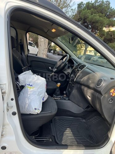 Renault Logan 2015, 224,580 km - 1.6 l - Bakı