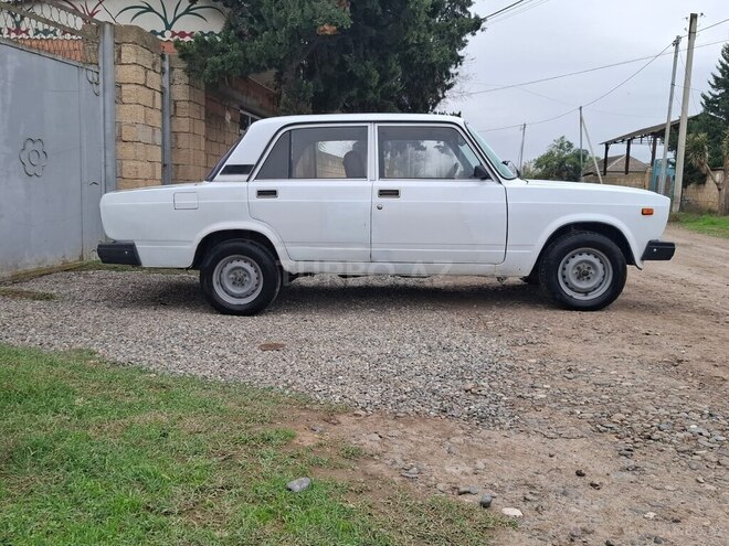 LADA (VAZ) 2107 2005, 318,261 km - 1.6 л - Saatlı