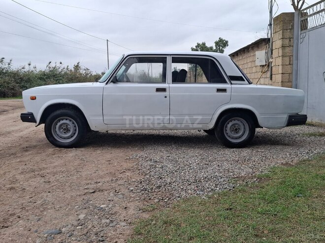 LADA (VAZ) 2107 2005, 318,261 km - 1.6 л - Saatlı
