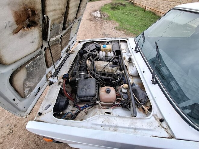LADA (VAZ) 2107 2005, 318,261 km - 1.6 л - Saatlı