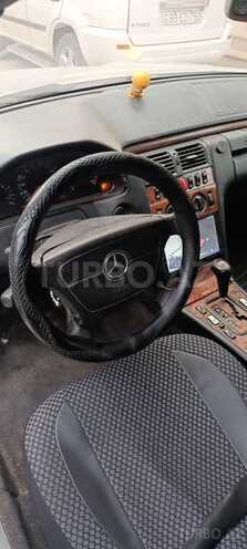 Mercedes E 290 1999, 300,500 km - 2.9 л - Bakı