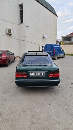 Mercedes E 280 2000, 238,515 km - 2.8 l - Sumqayıt