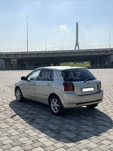 Toyota Corolla 2005, 240,000 km - 1.4 l - Bakı
