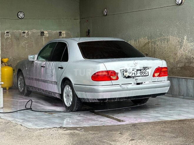 Mercedes E 200 1997, 445,828 km - 2.0 l - Bakı
