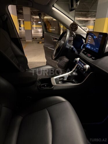 Toyota RAV4 2023, 29,000 km - 2.5 l - Bakı