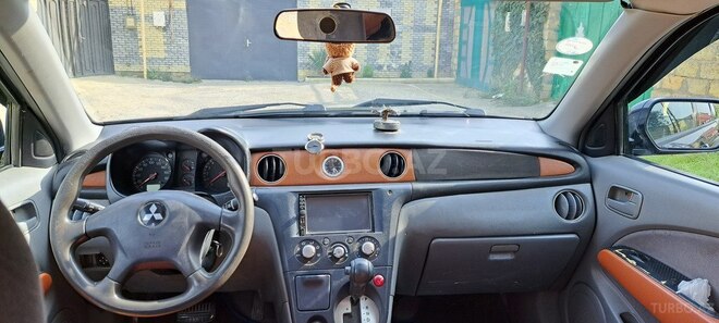 Mitsubishi Airtrek 2002, 220,000 km - 2.0 l - Bakı