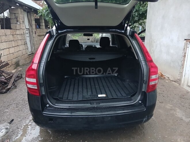Kia  2009, 176,400 km - 1.4 l - Quba