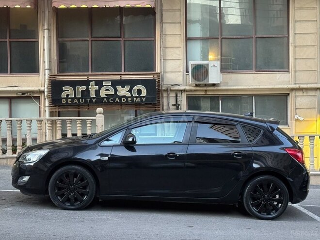 Opel Astra 2011, 300,000 km - 1.3 l - Bakı