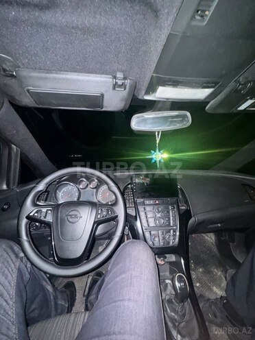 Opel Astra 2011, 300,000 km - 1.3 l - Bakı