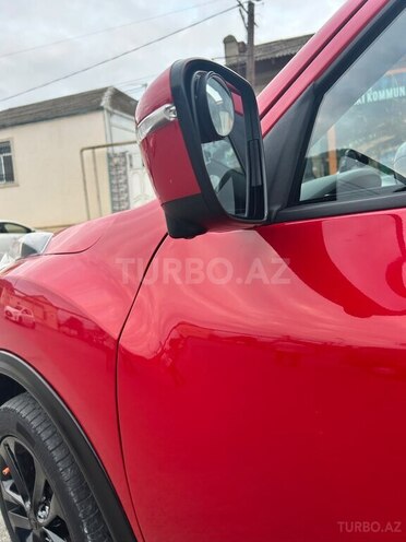 Nissan Juke 2015, 270,370 km - 1.6 l - Bakı