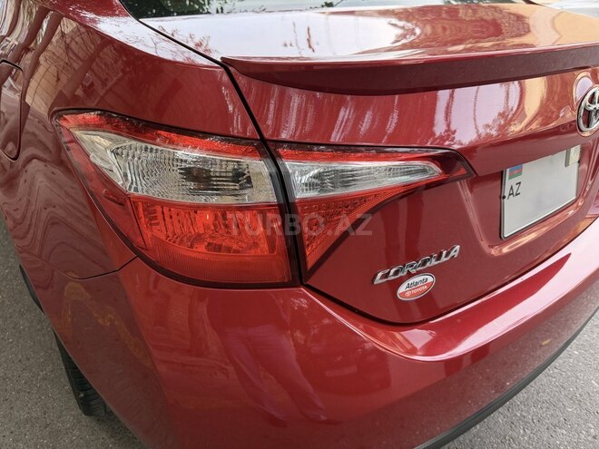 Toyota Corolla 2015, 143,919 km - 1.8 л - Bakı