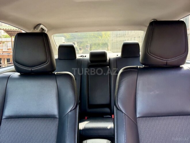 Toyota Corolla 2015, 143,919 km - 1.8 л - Bakı