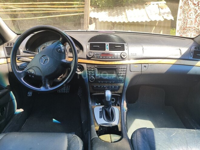 Mercedes E 240 2002, 300,000 km - 2.6 l - Bərdə