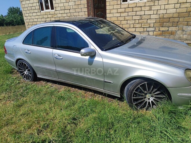 Mercedes E 240 2002, 300,000 km - 2.6 l - Bərdə
