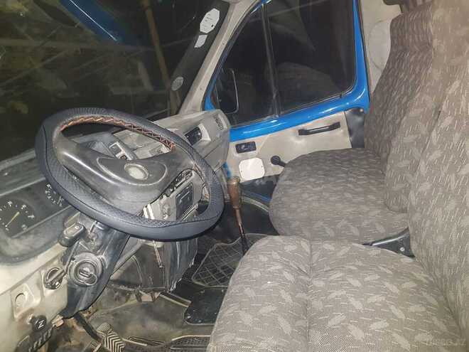 GAZ 2705 1997, 270,000 km - 2.4 л - Tovuz