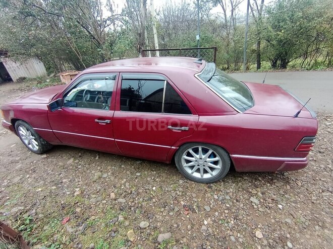 Mercedes E 200 1993, 600,000 km - 2.0 л - Gədəbəy