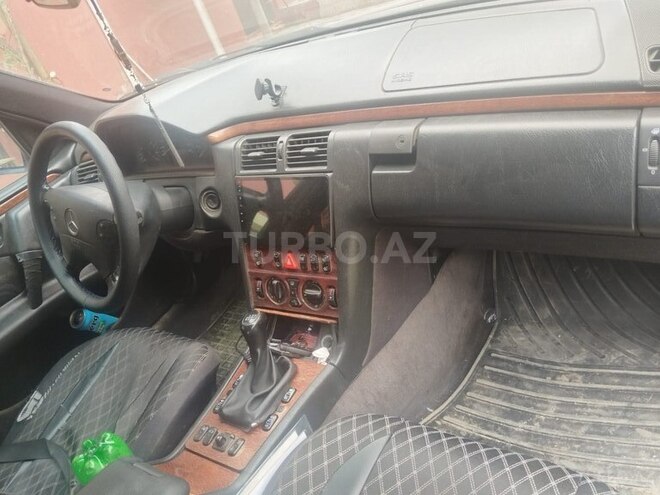 Mercedes E 200 1997, 455,530 km - 2.0 l - Sumqayıt