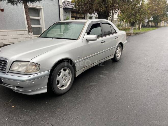 Mercedes C 240 1999, 360,000 km - 2.4 л - Zaqatala