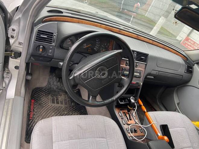 Mercedes C 240 1999, 360,000 km - 2.4 л - Zaqatala