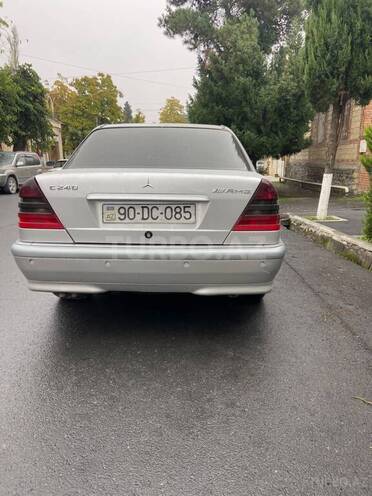 Mercedes C 240 1999, 360,000 km - 2.4 л - Zaqatala