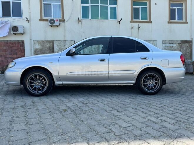 Nissan Sunny 2010, 267,200 km - 1.3 l - Bakı