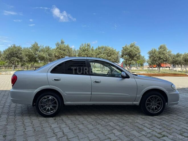 Nissan Sunny 2010, 267,200 km - 1.3 l - Bakı