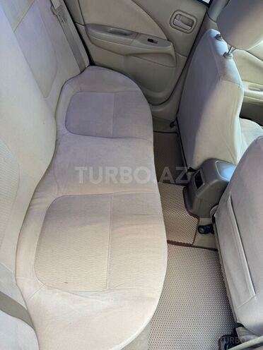 Nissan Sunny 2010, 267,200 km - 1.3 l - Bakı