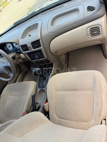 Nissan Sunny 2010, 267,200 km - 1.3 l - Bakı