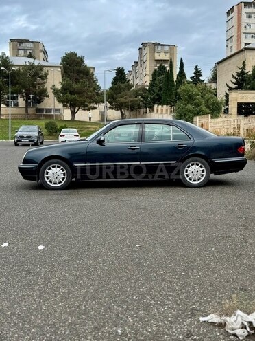 Mercedes E 280 1999, 340,000 km - 2.8 l - Bakı