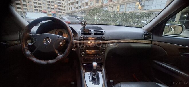 Mercedes E 240 2002, 333,674 km - 2.6 l - Bakı