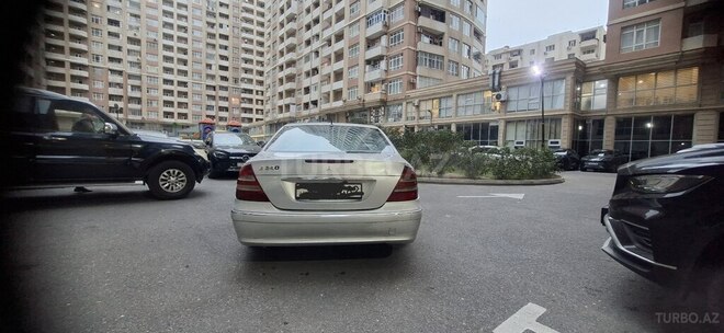Mercedes E 240 2002, 333,674 km - 2.6 l - Bakı
